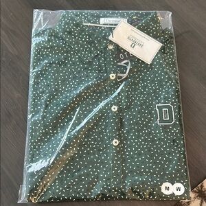 Women’s golf shirt